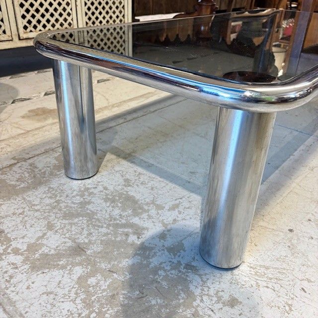 Smoking coffee table 1970s chrome and smoked glass - model Sesann Frattini for Cassina .mis120 x 60 x 3