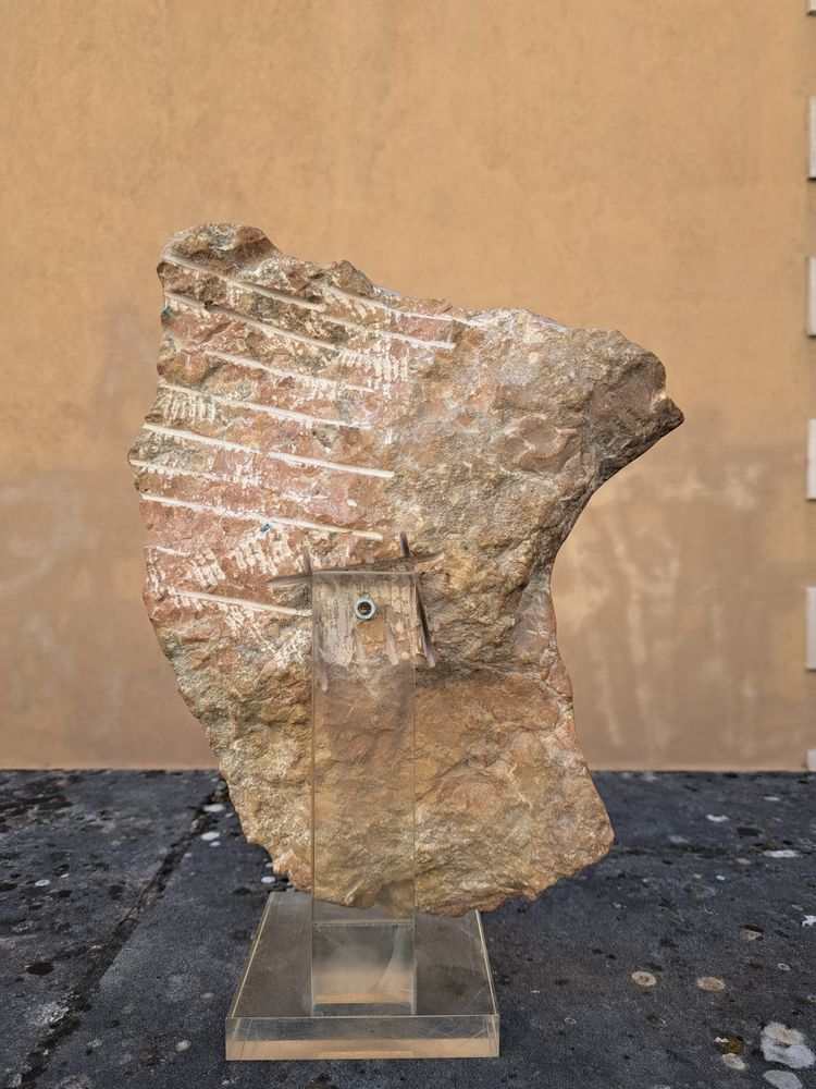 Jacques Le Bescond (1945), Busto di donna in marmo in stile antico