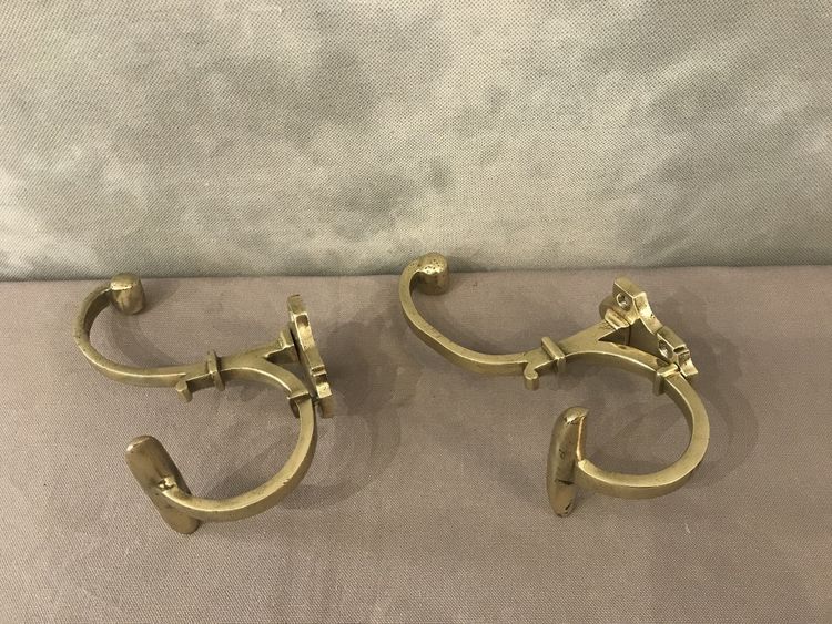 Polished bronze and varnished coat hook from the 19th century Louis Philippe period