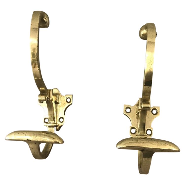 Polished bronze and varnished coat hook from the 19th century Louis Philippe period