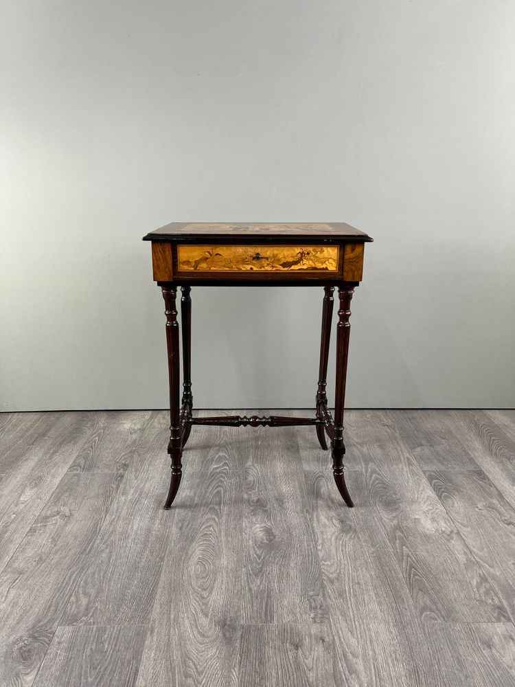 Coiffeuse / Table à Bijoux Marquetée , Epoque Napoléon III