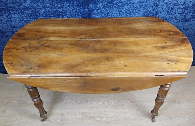 Louis Philippe period flap table in walnut circa 1830
