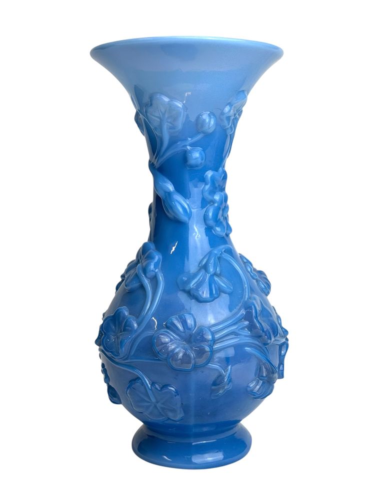 Opaline fantasia vase with Bindweed design