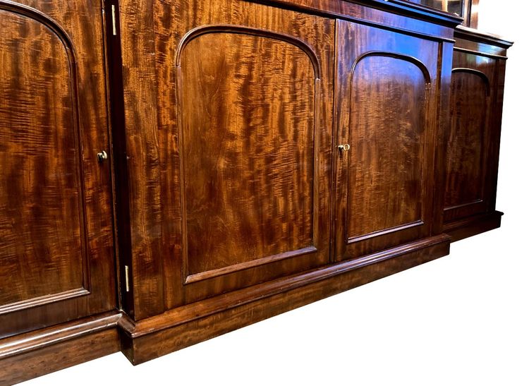 Mahogany stepped bookcase