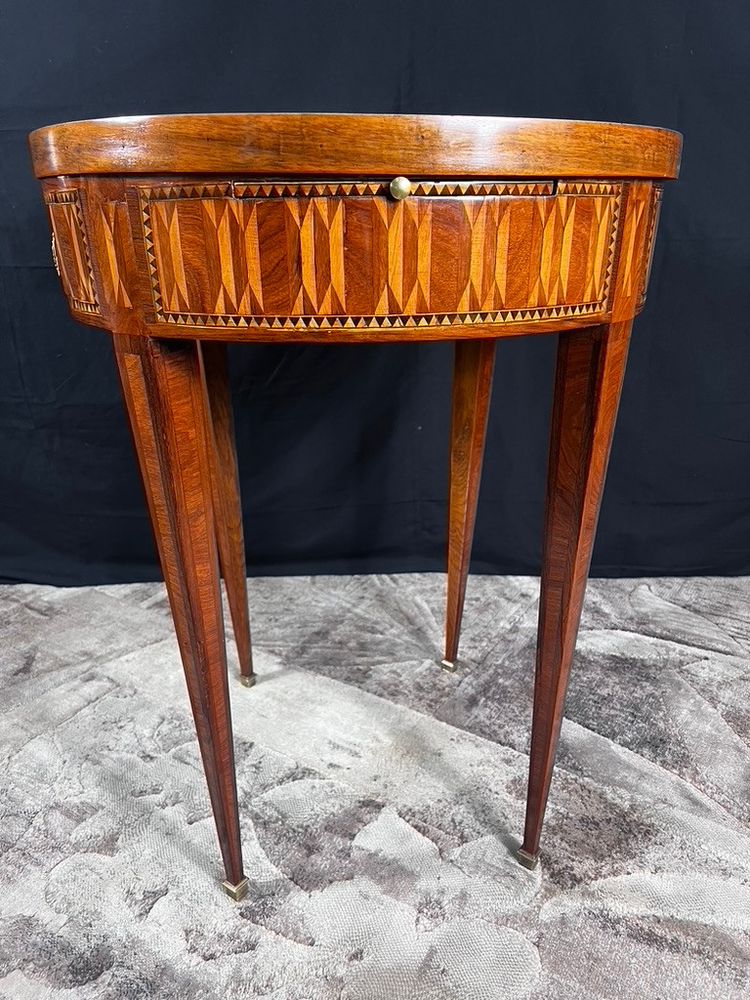 TABLE DE SALON