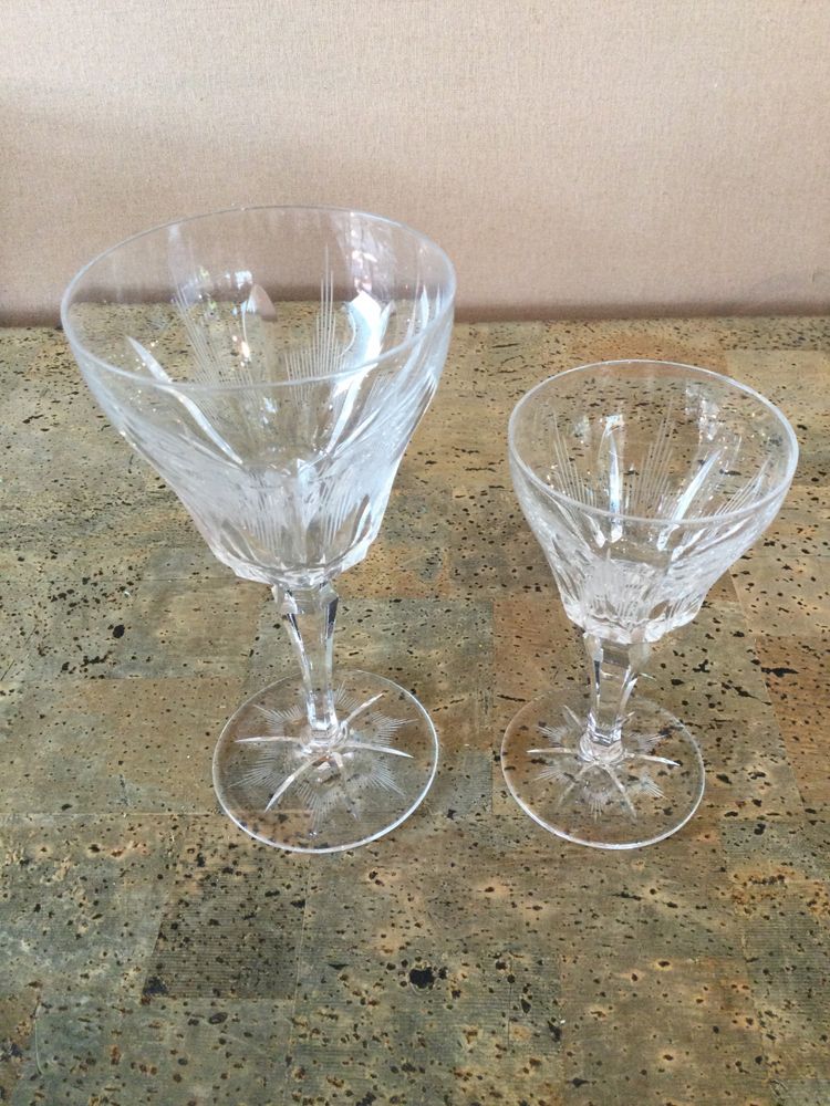 A service of cut crystal glasses comprising 70 pieces.