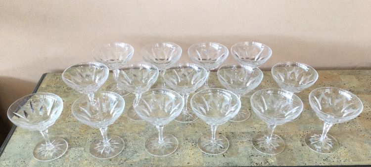 A service of cut crystal glasses comprising 70 pieces.