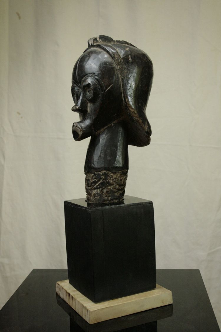 Byeri head from a Fang reliquary, Gabon.