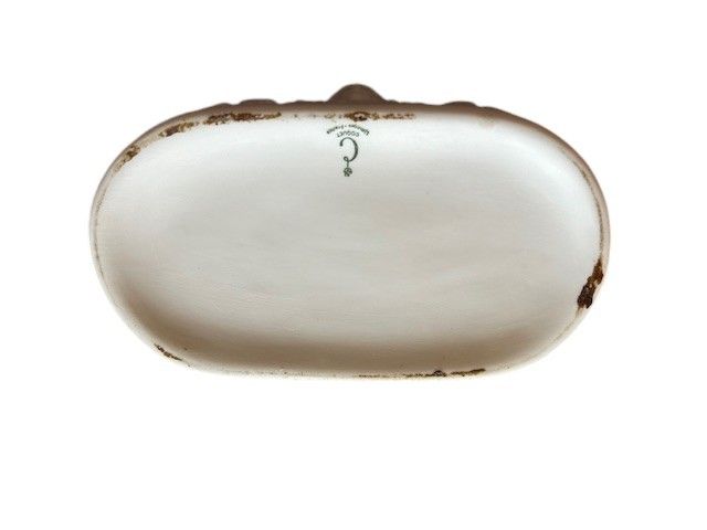 Porcelain box - Limoges - cherub decoration and brass mounting