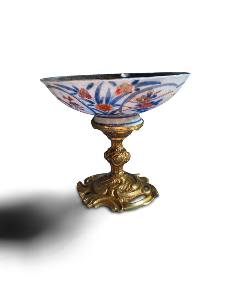 Imari porcelain dish mounted on gilt bronze - 18th century