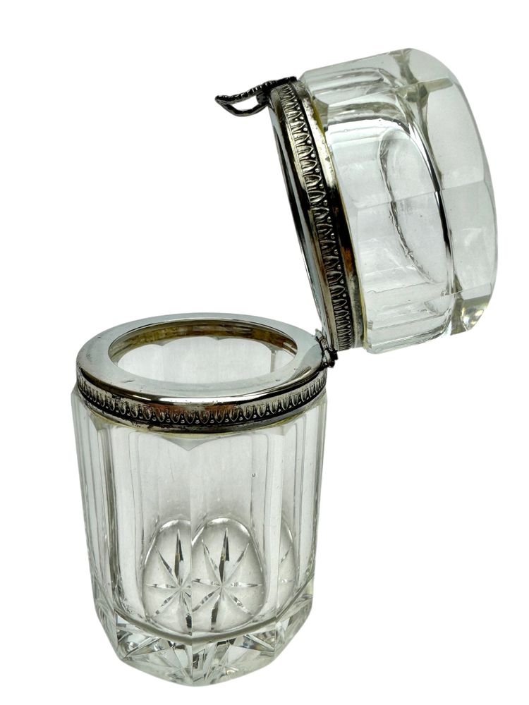 Crystal box