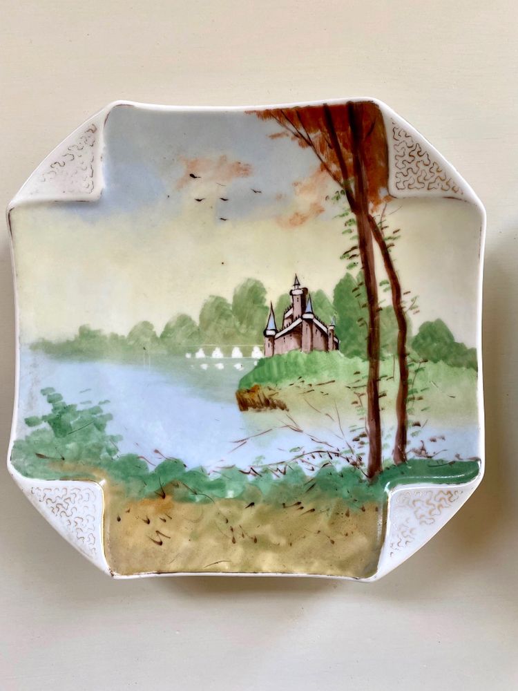 Pair of decorative plates