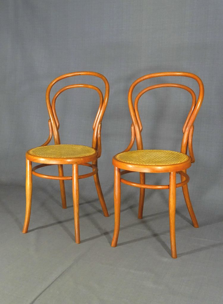 2 sedie da bistrot Hofmann N°14 con bastoni No Thonet