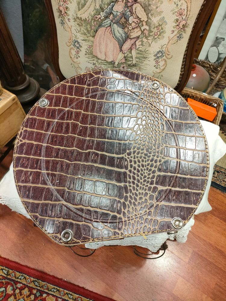 Hat case