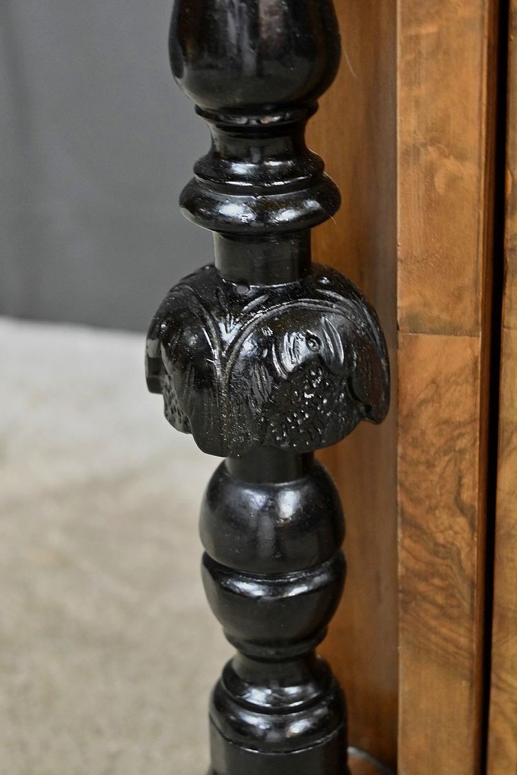 Meuble à Musique en ronce de Noyer, style Charles X – 2ème partie XIXe