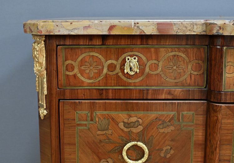 Commode Sauteuse, style Transition Louis XV/Louis XVI – Début XXe