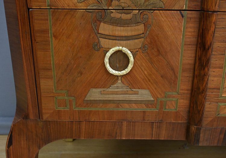 Commode Sauteuse, style Transition Louis XV/Louis XVI – Début XXe