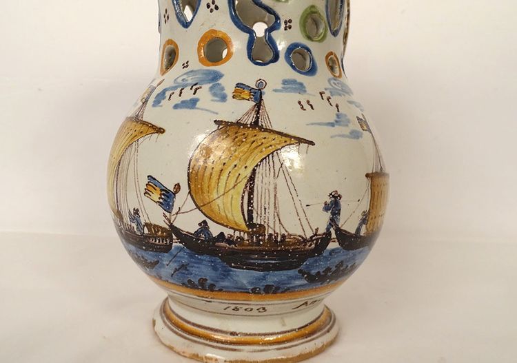 Pichet Trompeur Pot Surprise Faïence Nevers Train Bateaux Gabares 19th century
