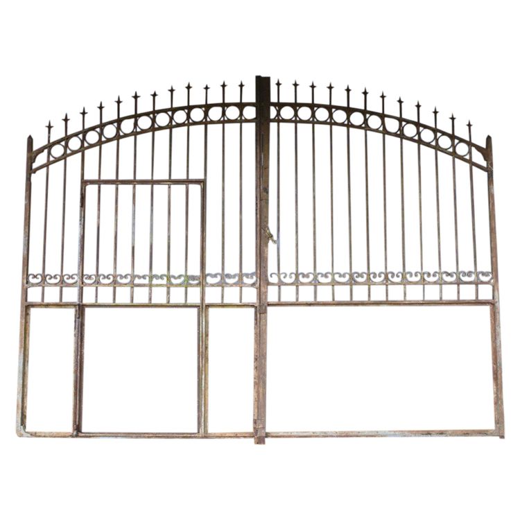 Important Iron Property Gate - 1st Part 19th century