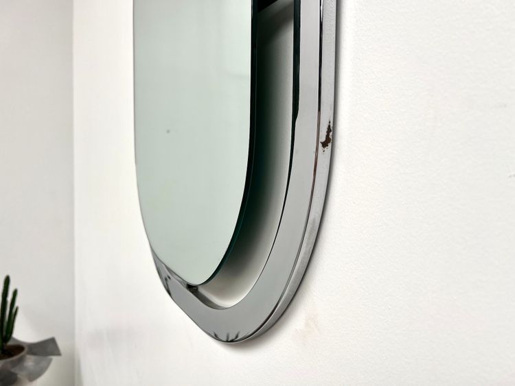 Miroir Bauhaus en acier chromé