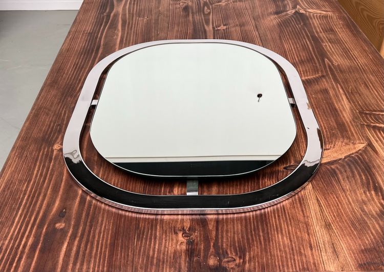 Miroir Bauhaus en acier chromé