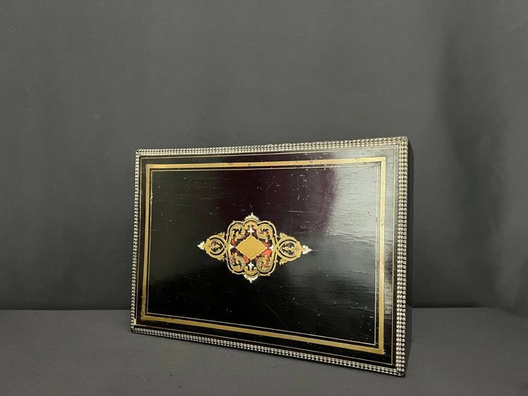 Napoleon III box in blackened wood with Boulle marquetry