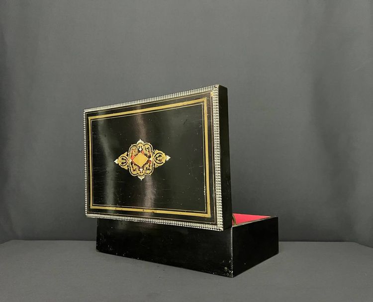 Napoleon III box in blackened wood with Boulle marquetry