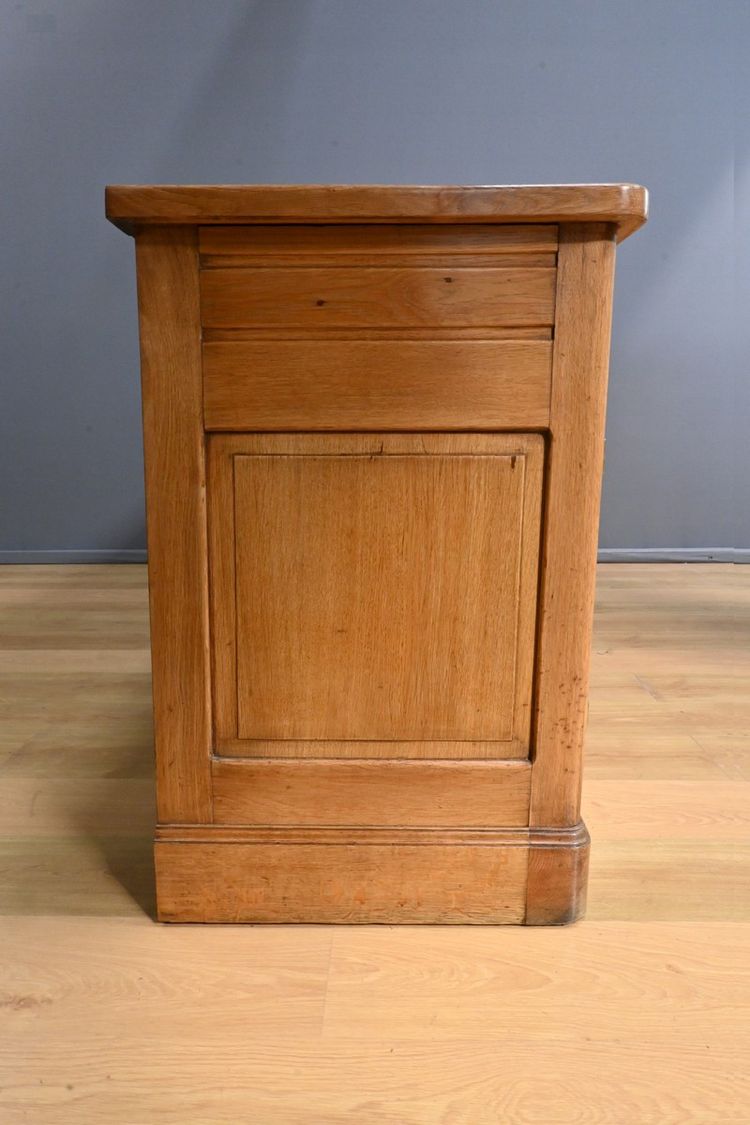 Important Meuble de Commerce en Chêne – 1920