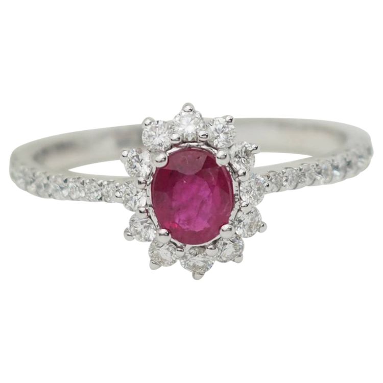 Anello Margherita in oro bianco, rubini e diamanti 0,45 carati