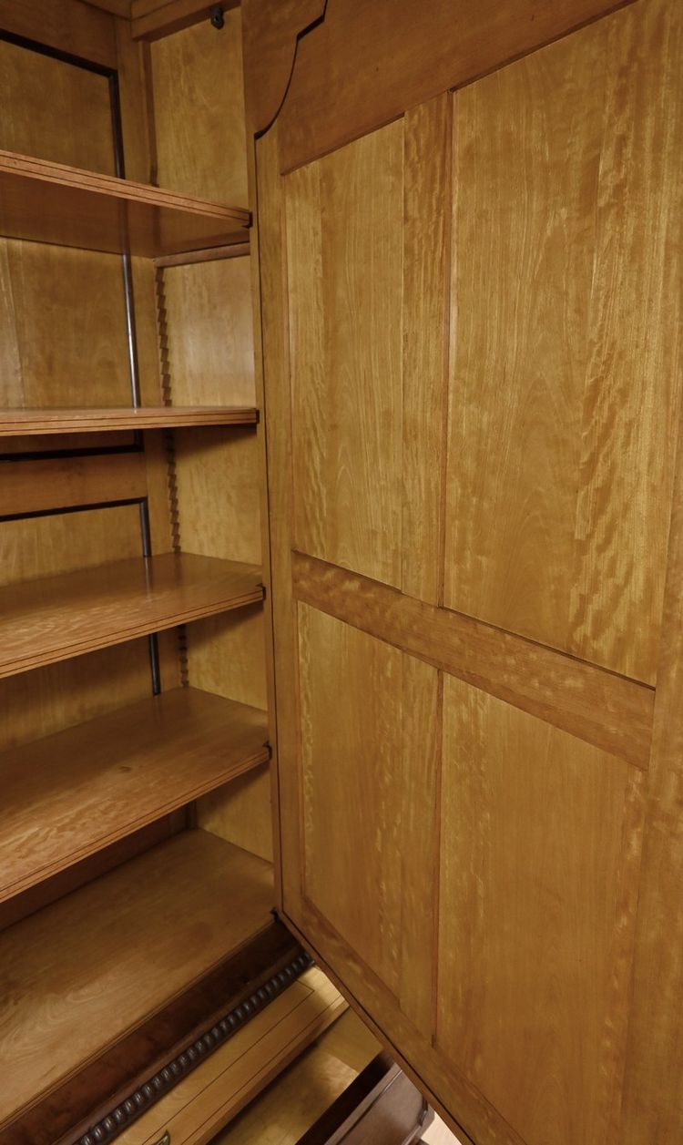 Armoire à Glace in mogano fiammato, stile rinascimentale - Fine del XIX secolo