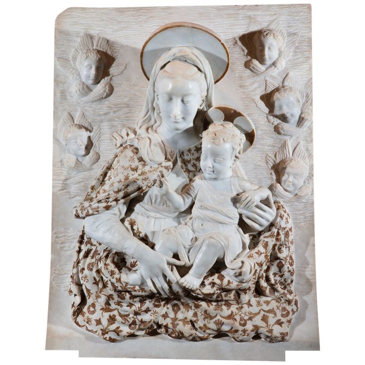 Scultore del XIX secolo, "Madonna con il Bambino e teste di cherubini"