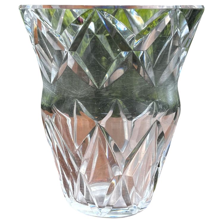 Vaso in cristallo Baccarat 18 cm.