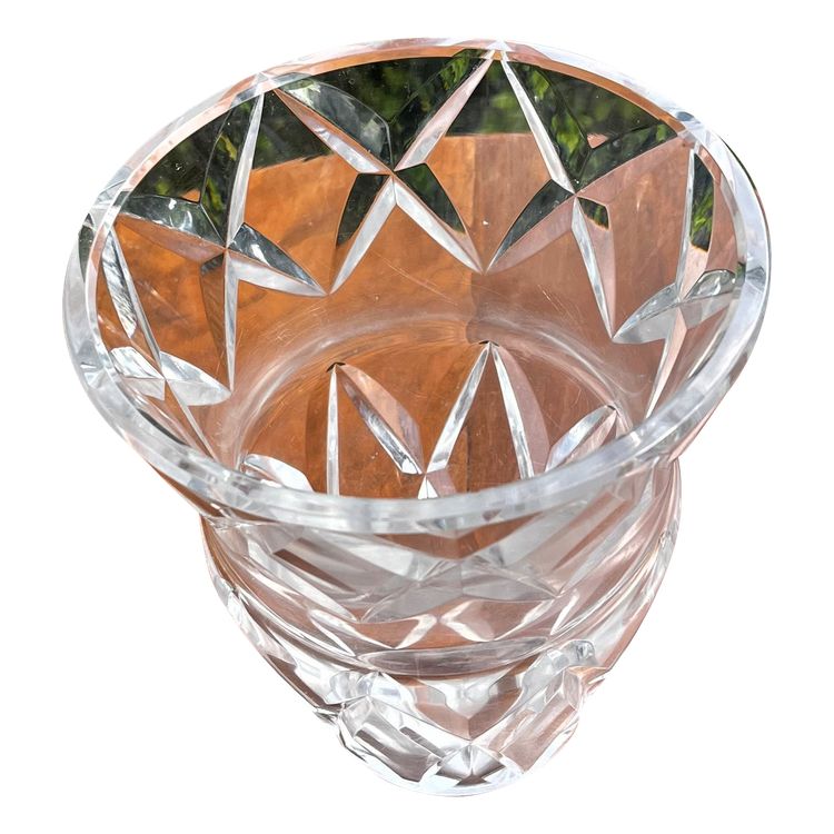 Vase aus Baccarat-Kristall, 18 cm.
