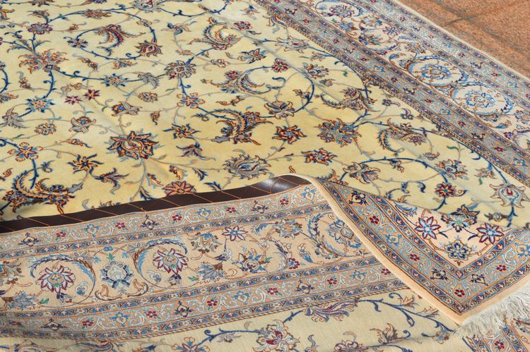 Tappeto Nain antico – Toni bianco sporco – 300 x 200 cm