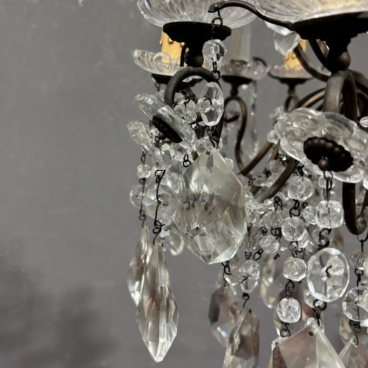 Antico Lampadario Liberty con pendenti