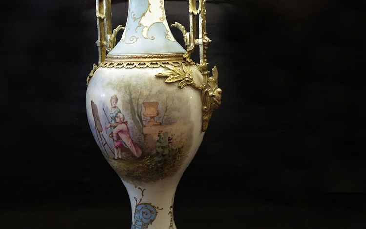Porcelain and bronze lamp, Art Nouveau