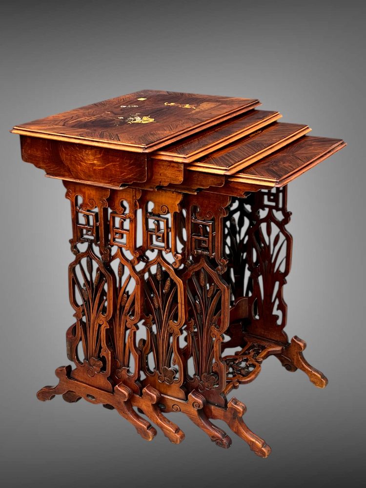 SERIES OF 4 JAPANESE-STYLE NESTING TABLES ATTRIBUTED TO "DAI-NIPPON 1889" IN PARIS