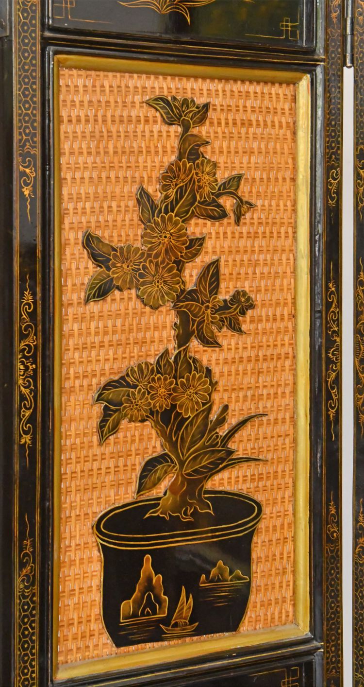 Paravento a quattro pannelli in stile giapponese con decorazione floreale 