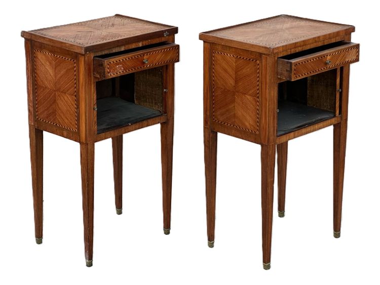 Paire de tables de chevet