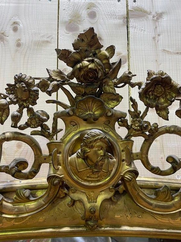 Napoleon III era mirror with a pediment with the gold leaf