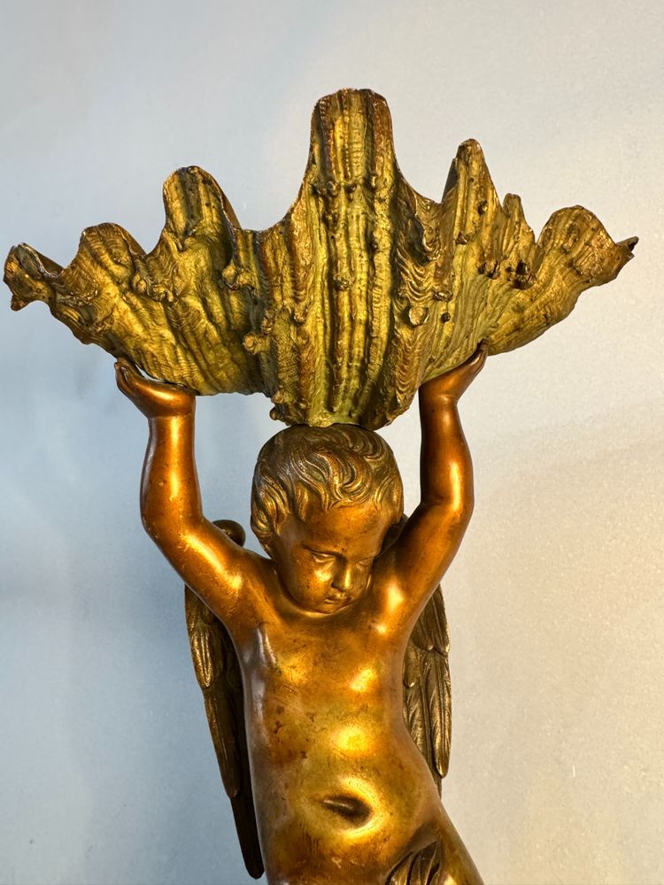 Scultura in bronzo - Angelo con conchiglia - XIX secolo
