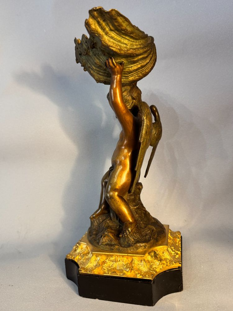 Scultura in bronzo - Angelo con conchiglia - XIX secolo