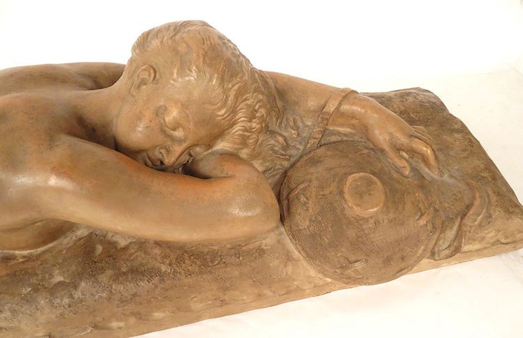 Grande scultura in terracotta Marcel Bouraine Donna nuda addormentata 90,5 cm XX secolo
