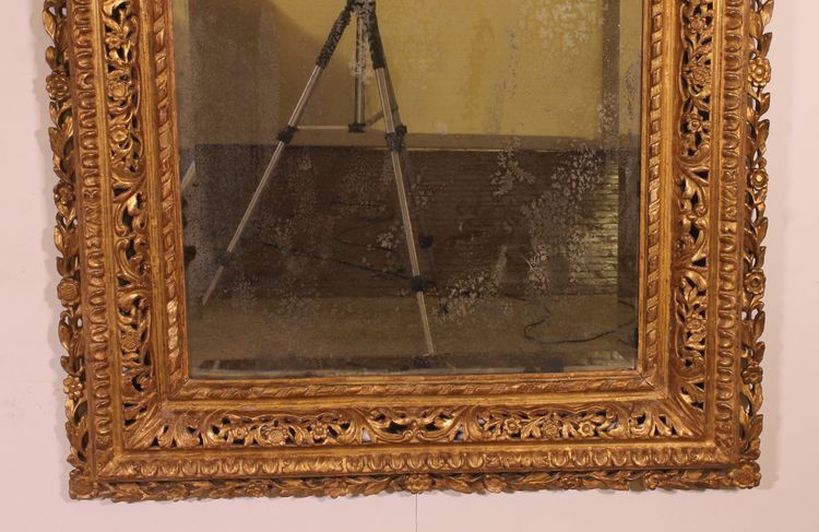 18th Century Italian Mirror In Gilded Wood