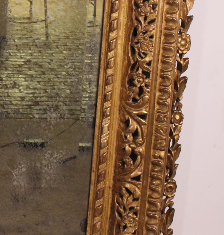 18th Century Italian Mirror In Gilded Wood