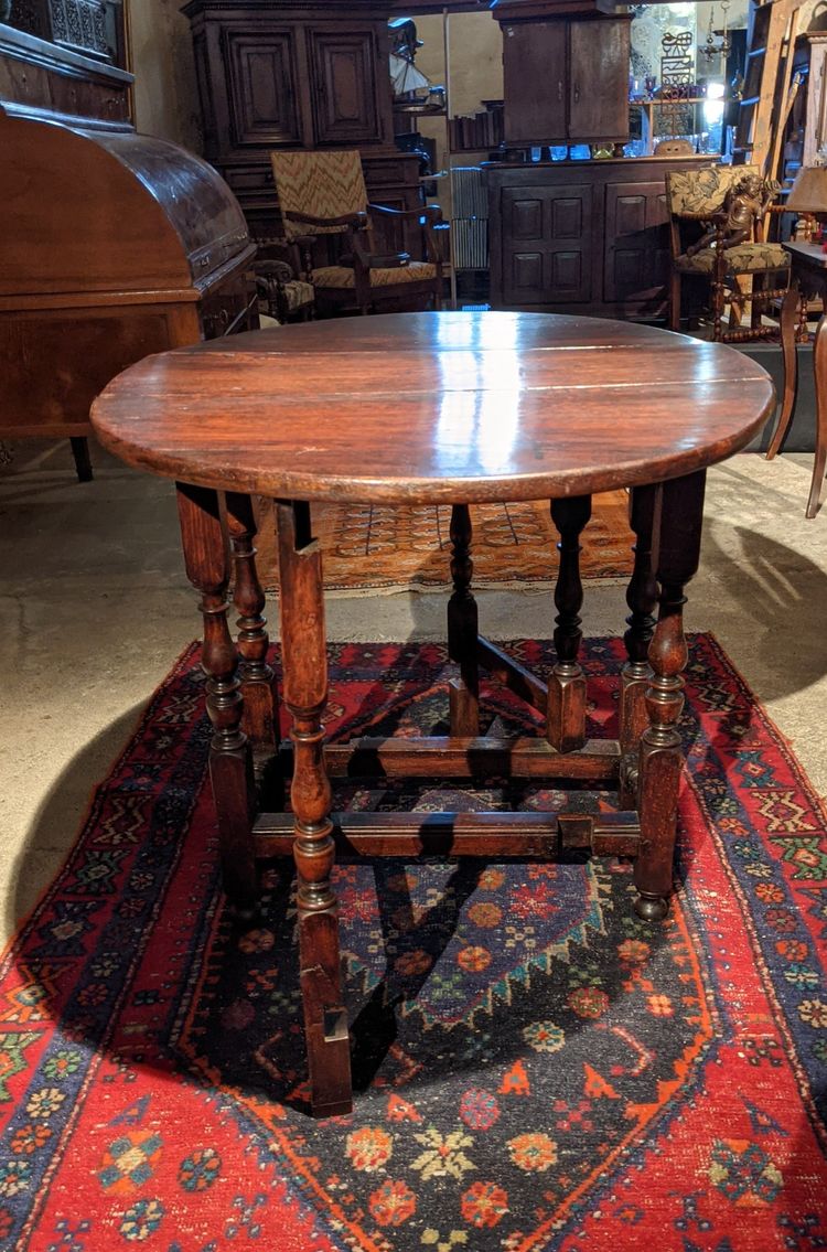 Small Gateleg table