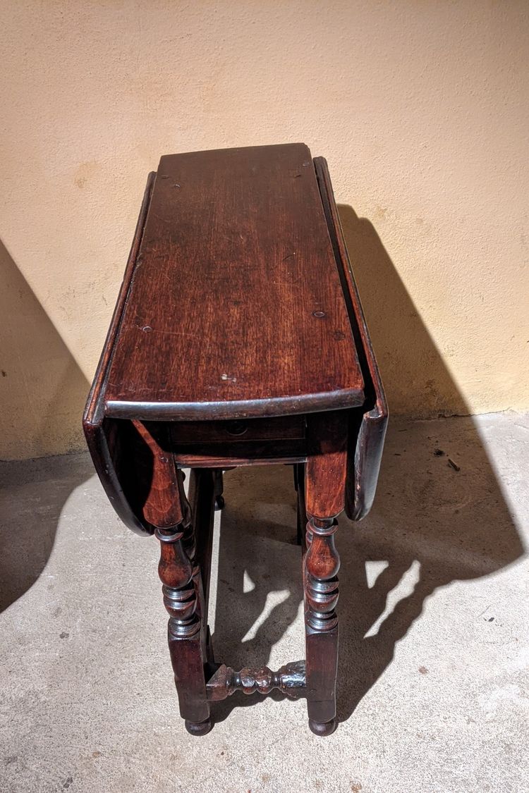 Small Gateleg table