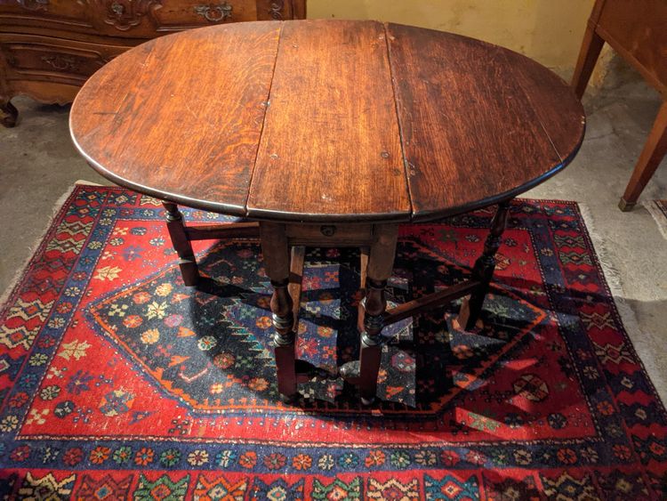 Small Gateleg table