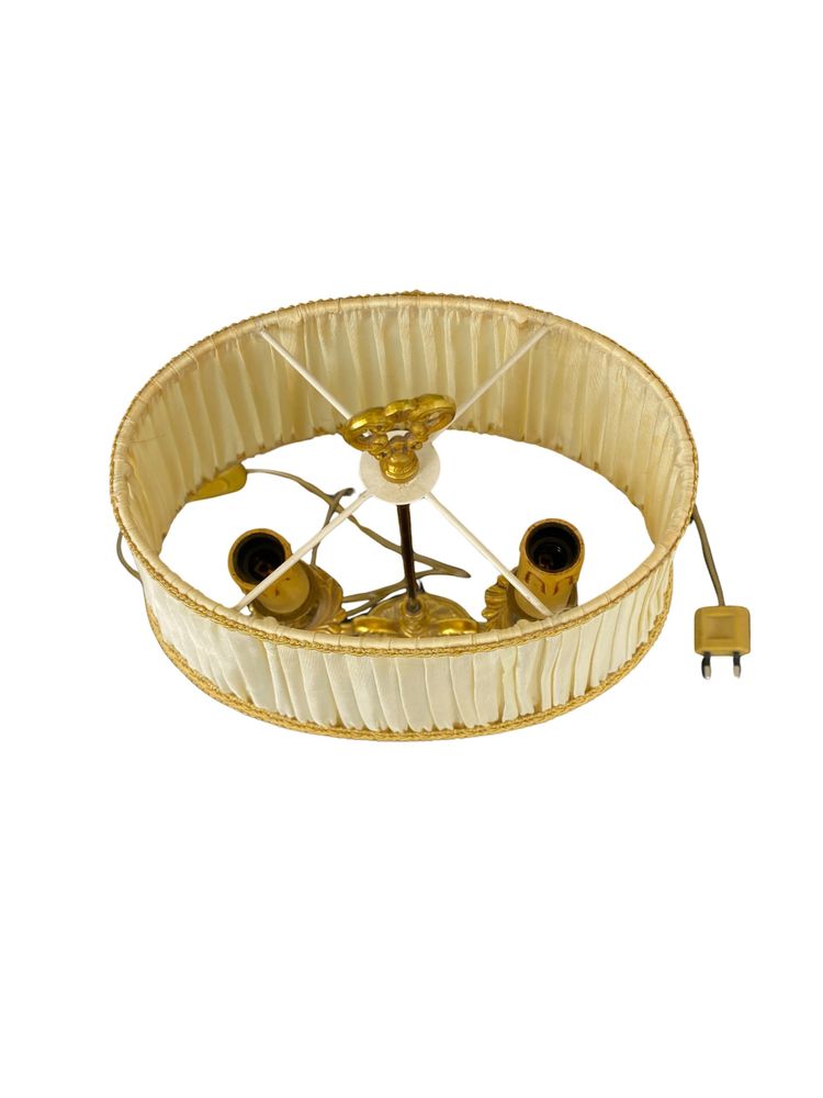 Lampada bouillote neoclassica in bronzo dorato, XIX secolo