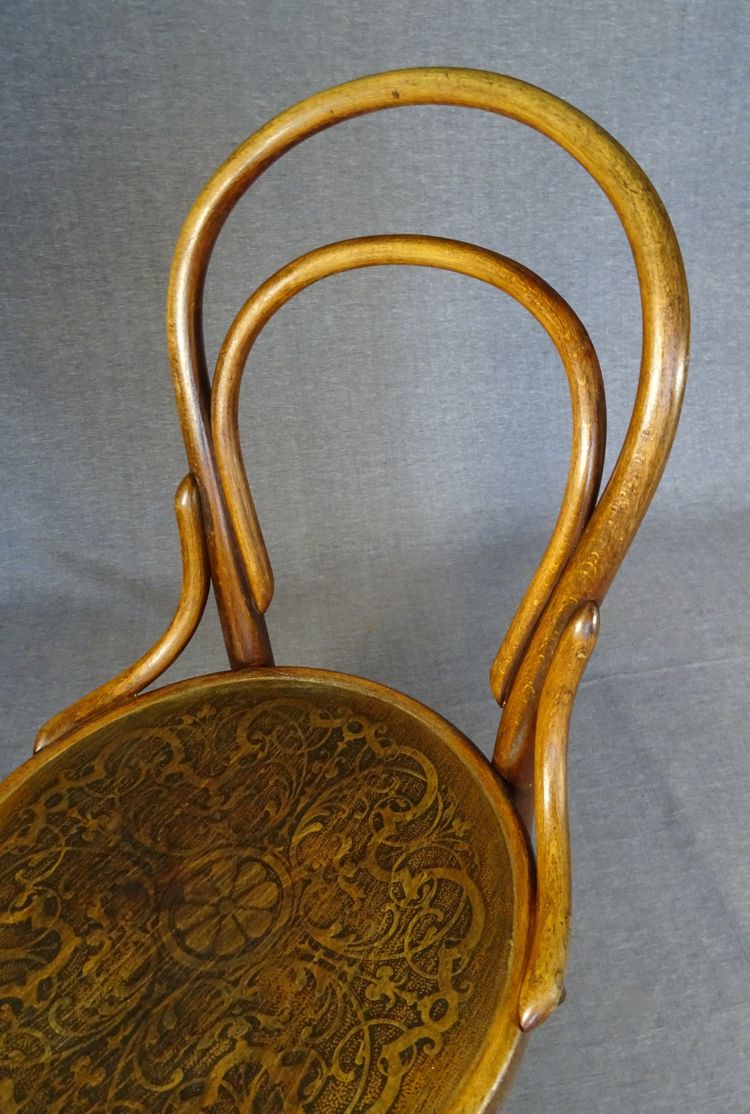 Deux chaises N°14 Thonet assise bois, état original, 1890